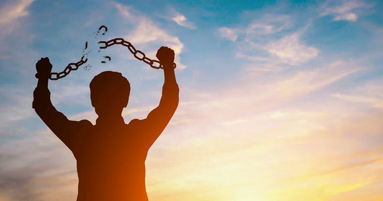 دعای بسیار مجرب جهت آزاد شدن زندانی - دعای امام جواد برای آزادی از زندان